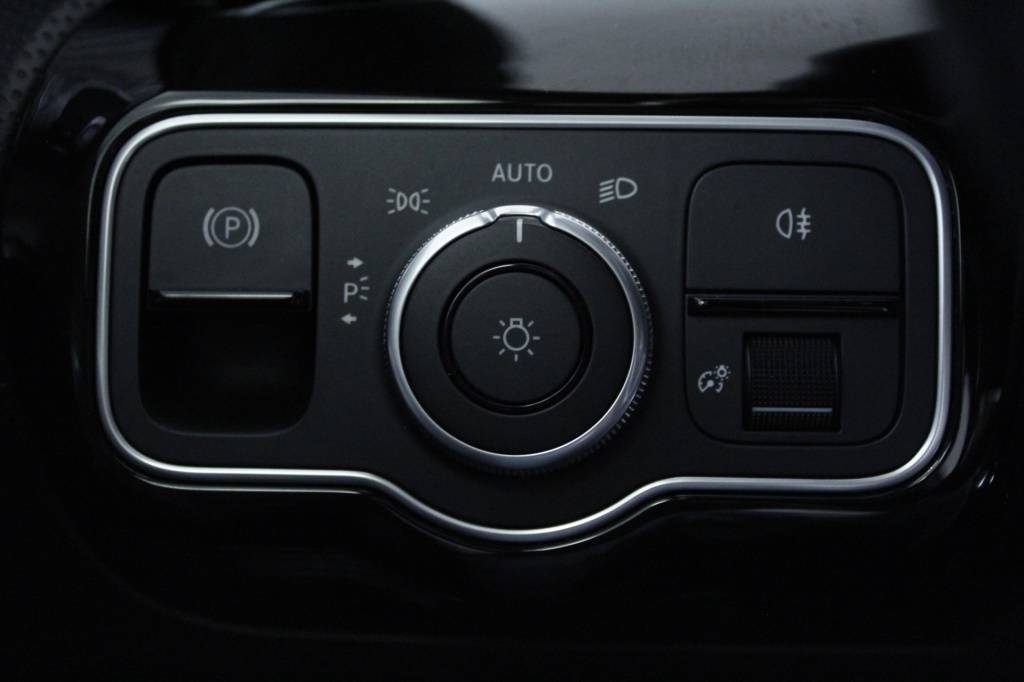 mercedes-benz-classe-a-2024-diesel-1990cc