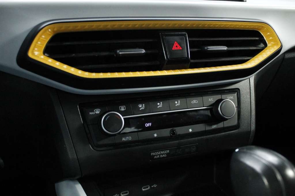 seat-arona-2024-gasolina-999cc