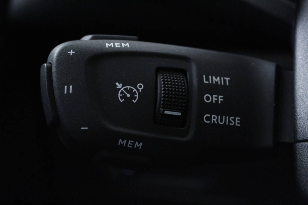 ds-ds-3-crossback-2023-diesel-1499cc