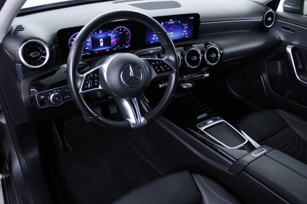mercedes-benz-classe-a-2024-hibrido-1332cc