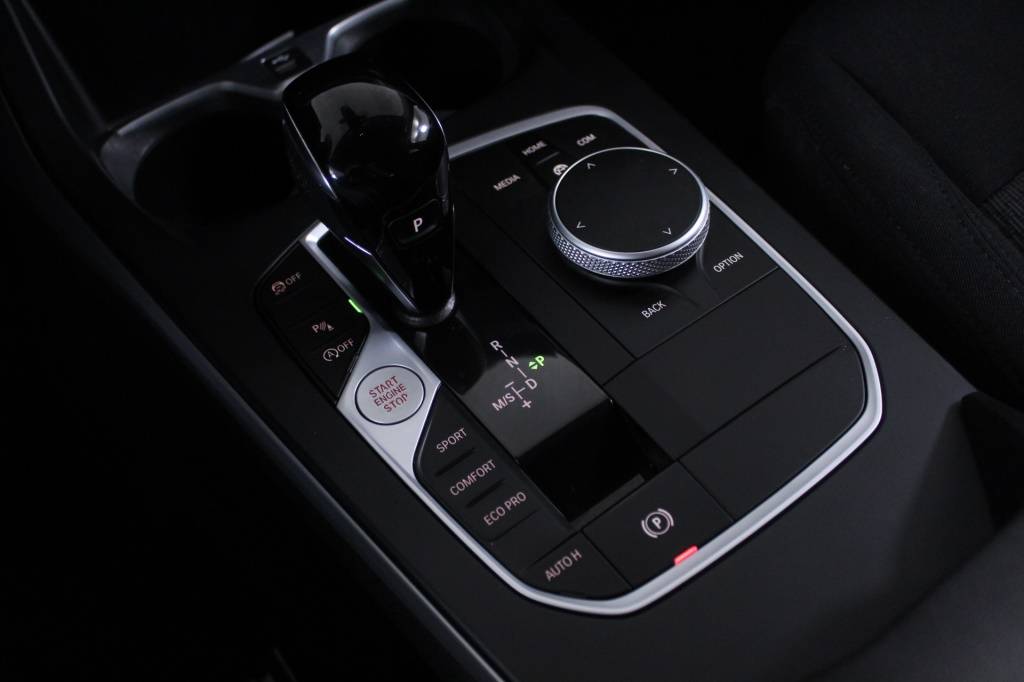 bmw-serie-1-2021-diesel-1496cc