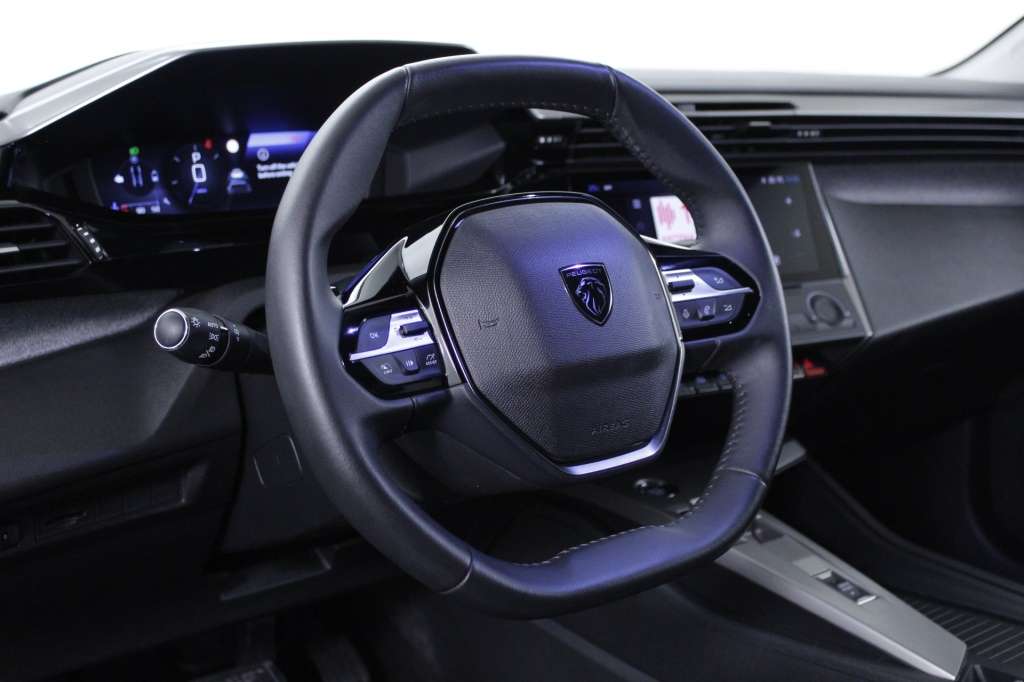 peugeot-408-2025-hibrido-1199cc