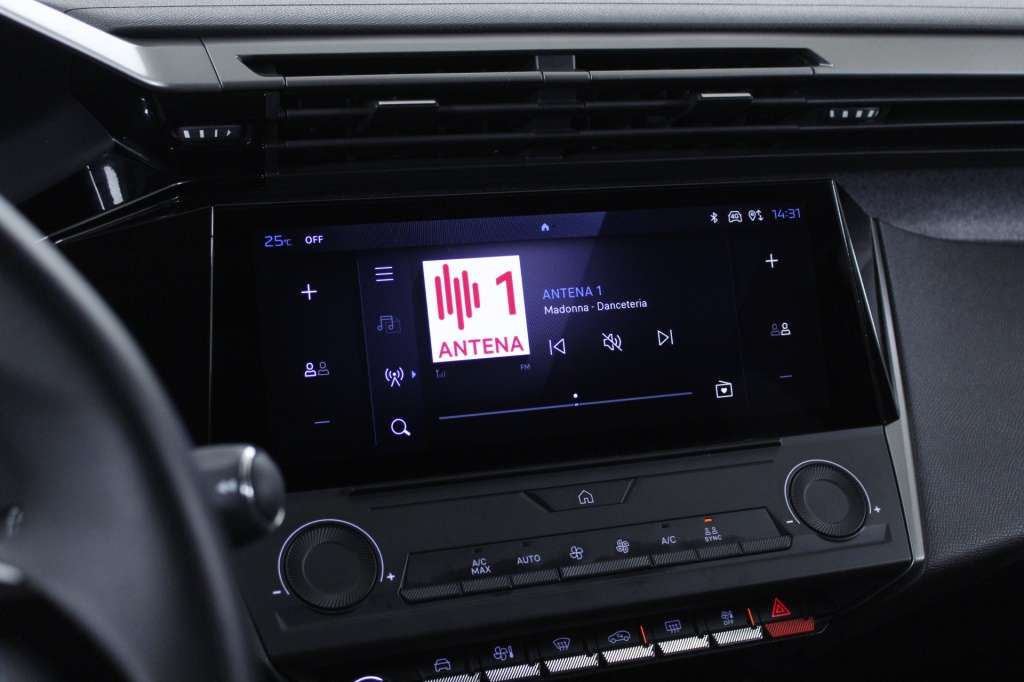 peugeot-408-2025-hibrido-1199cc