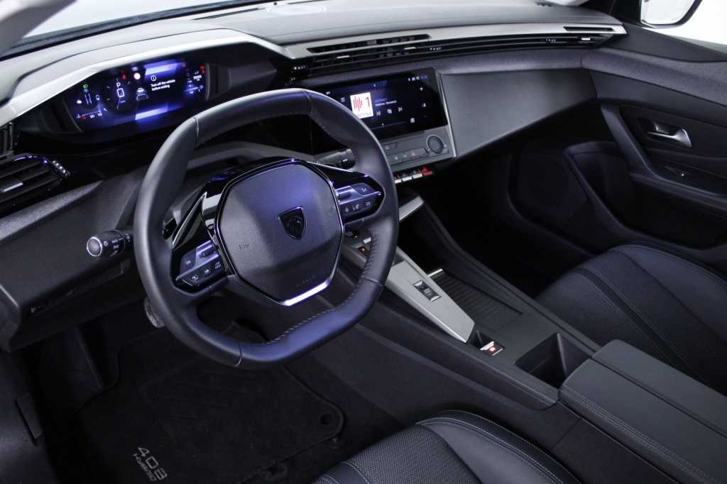 peugeot-408-2025-hibrido-1199cc
