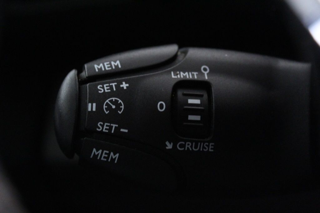peugeot-3008-2019-diesel-1499cc