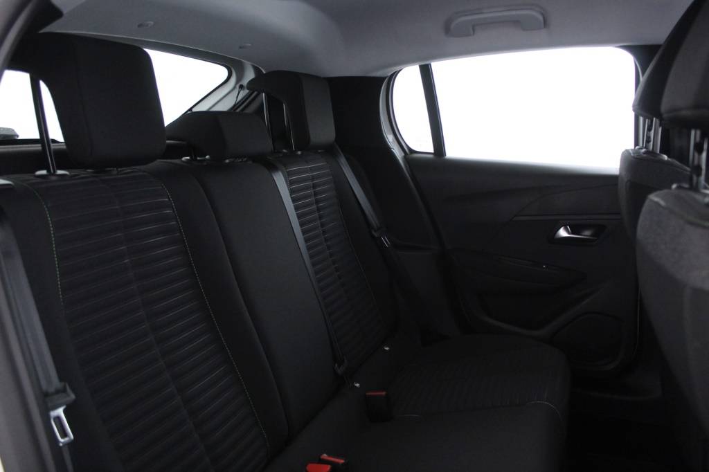 peugeot-208-2024-gasolina-1199cc