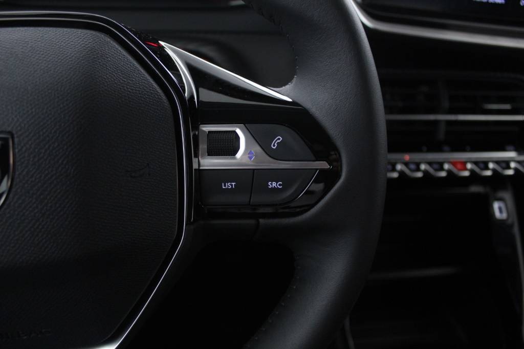 peugeot-208-2024-gasolina-1199cc