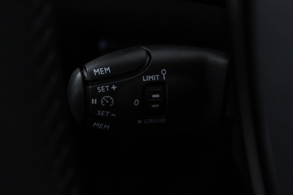 peugeot-208-2024-gasolina-1199cc