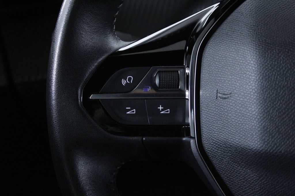 peugeot-2008-2022-gasolina-1199cc