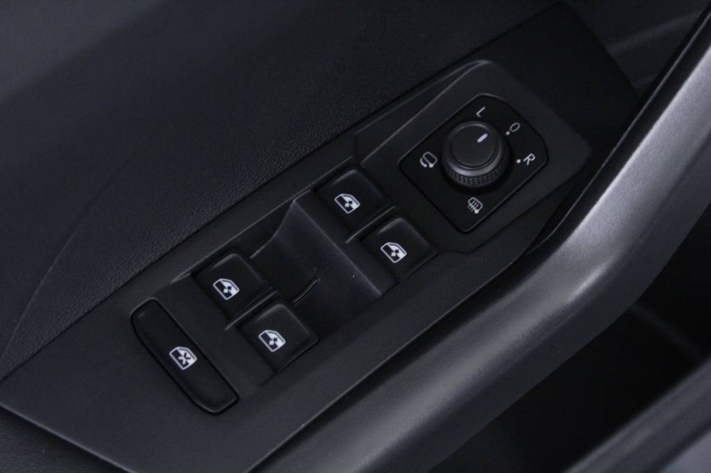 volkswagen-t-cross-2023-gasolina-999cc