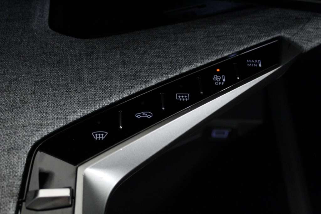 peugeot-5008-2025-hibrido-1199cc