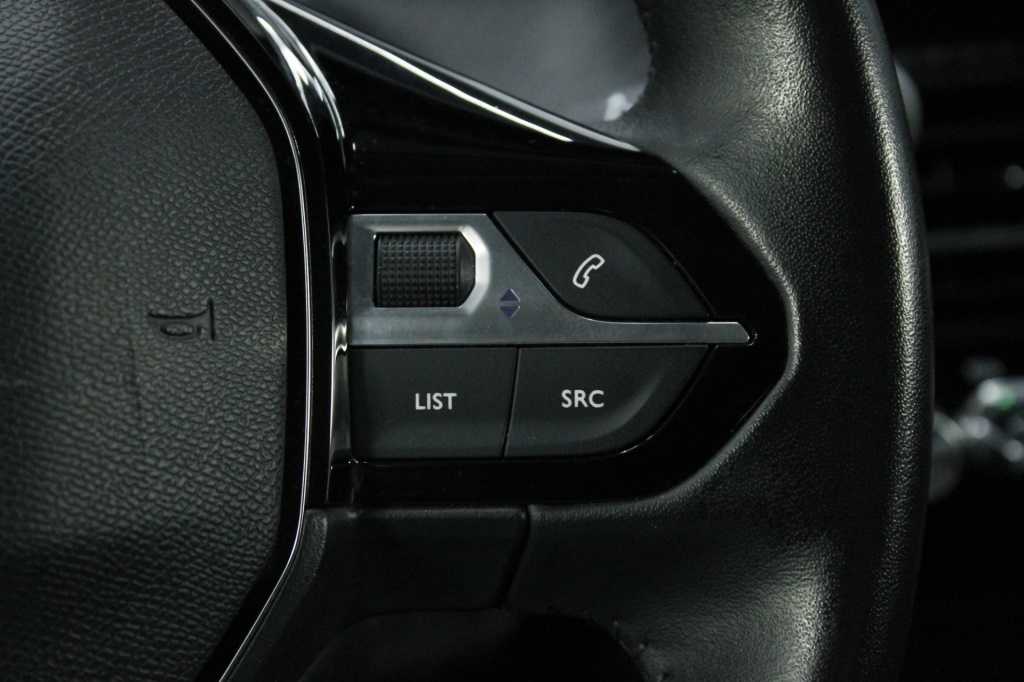 peugeot-208-2024-gasolina-1199cc