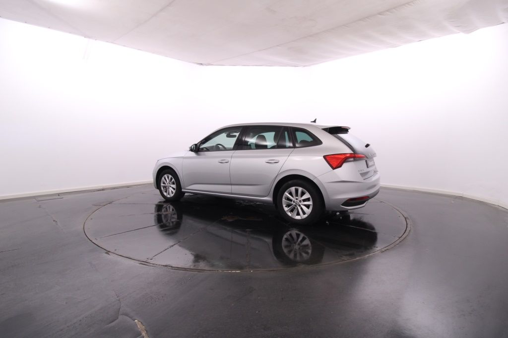 skoda-scala-2024-gasolina-999cc