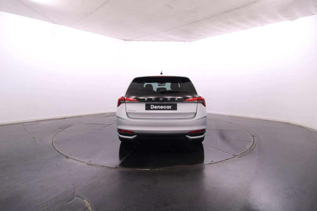 skoda-scala-2024-gasolina-999cc