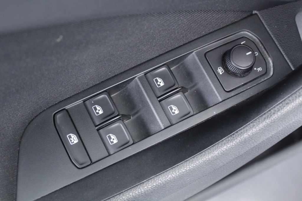 skoda-scala-2024-gasolina-999cc