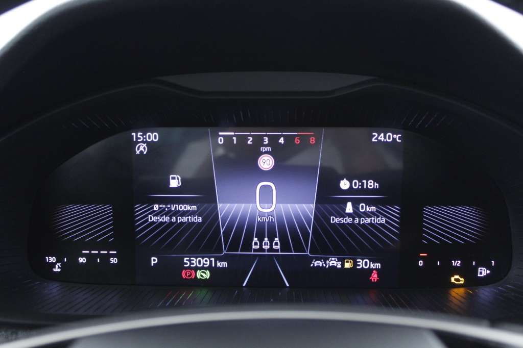 skoda-scala-2024-gasolina-999cc