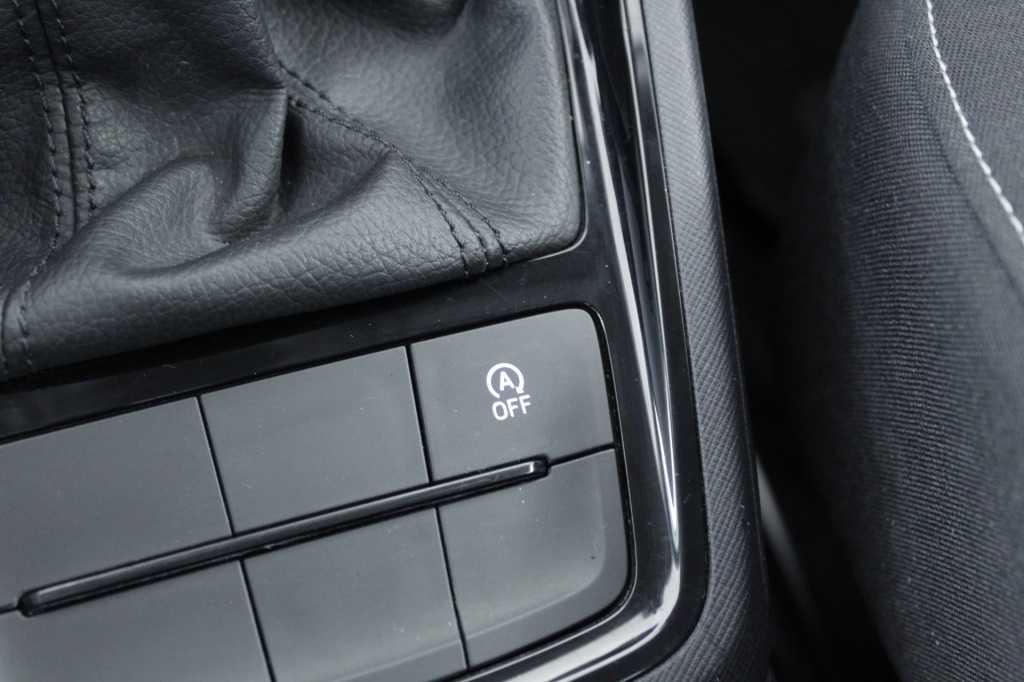 skoda-scala-2024-gasolina-999cc