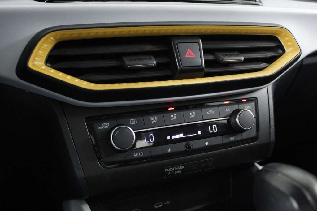 seat-arona-2024-gasolina-999cc