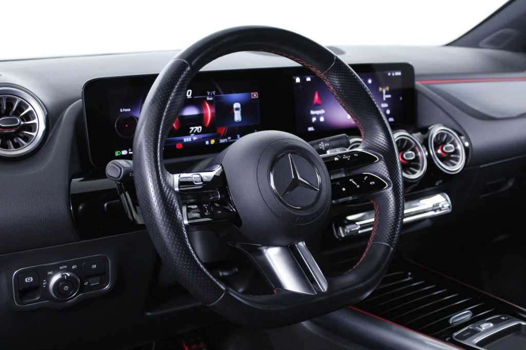 mercedes-benz-gla-2023-diesel-1950cc