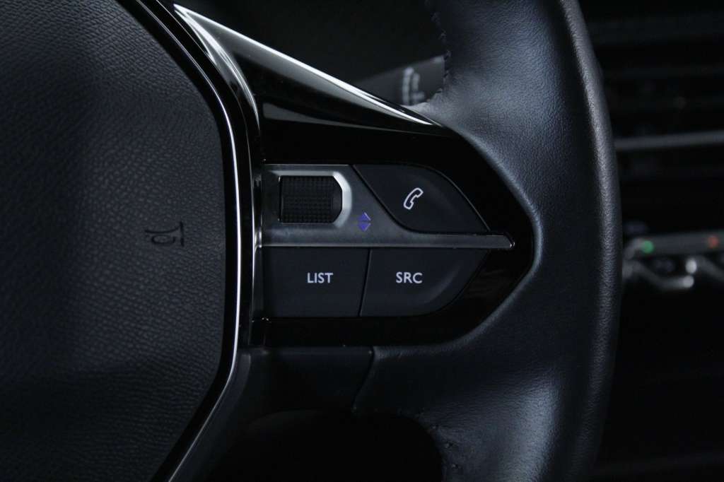 peugeot-2008-2025-gasolina-1199cc
