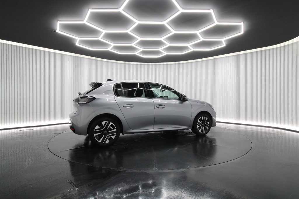 peugeot-208-2025-hibrido-1199cc