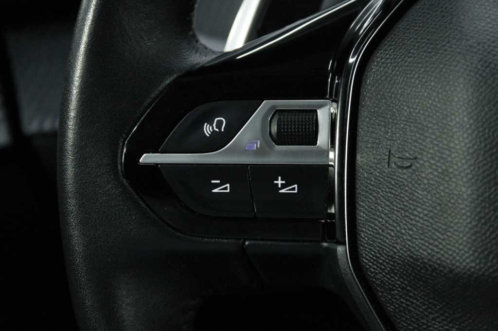 peugeot-208-2025-hibrido-1199cc