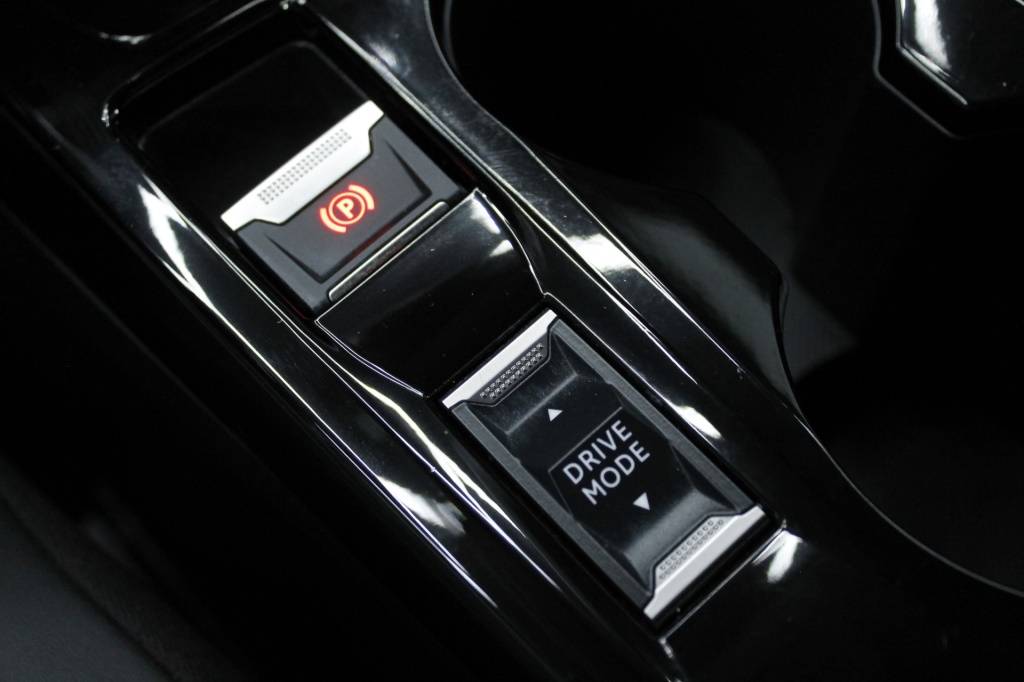 peugeot-208-2025-hibrido-1199cc