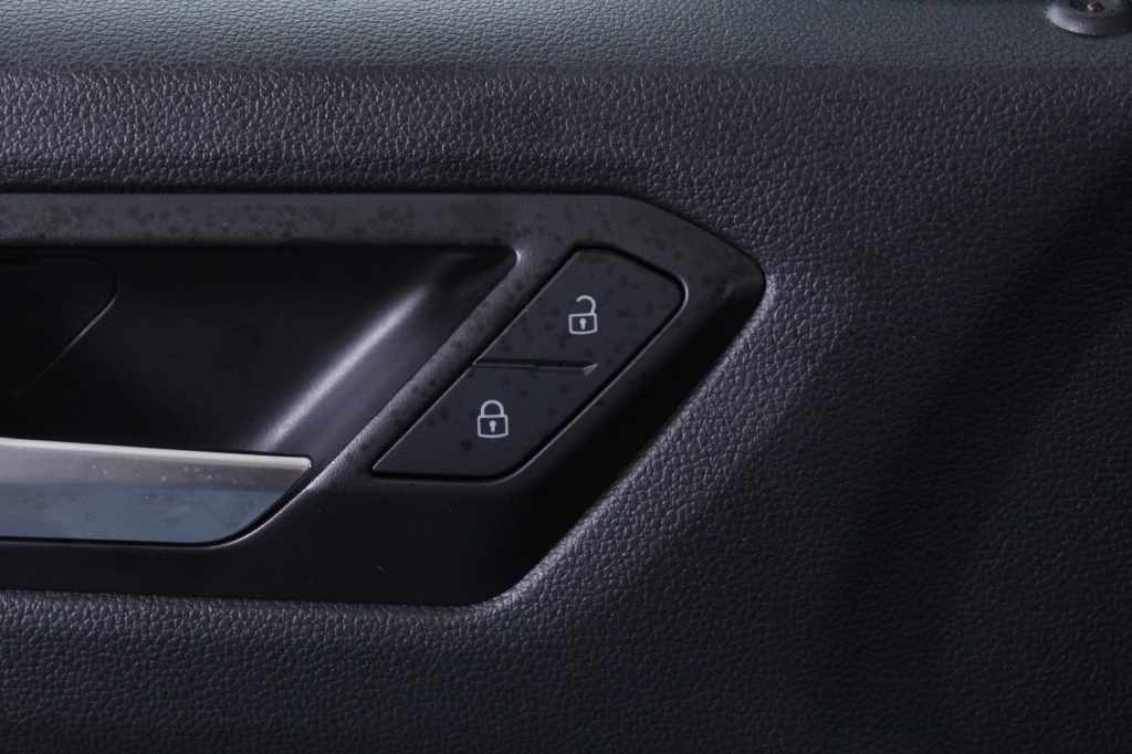 volkswagen-t-roc-2024-gasolina-999cc