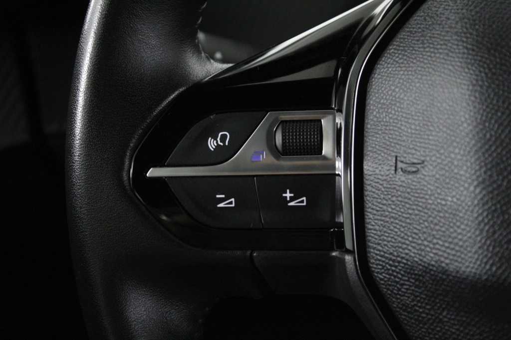 peugeot-2008-2024-gasolina-1199cc