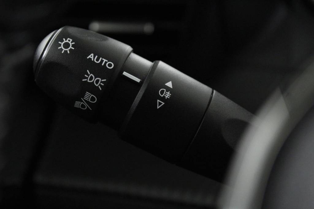 peugeot-2008-2024-gasolina-1199cc