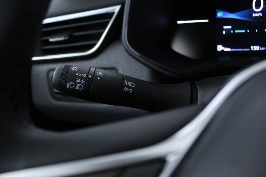 mitsubishi-colt-2024-gasolina-999cc