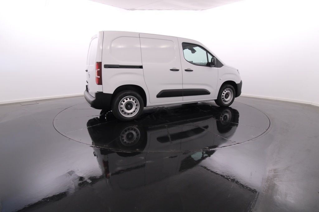 opel-combo-2024-diesel-1499cc