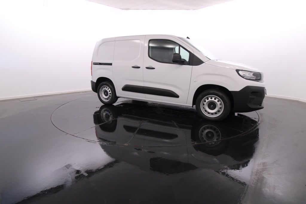 opel-combo-2024-diesel-1499cc