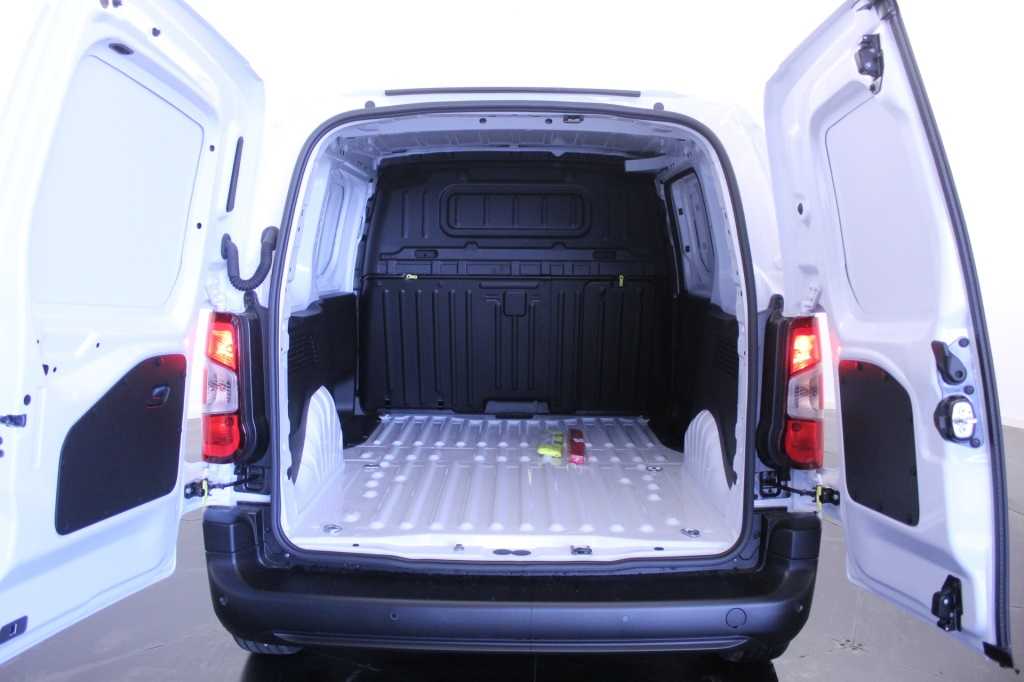 opel-combo-2024-diesel-1499cc