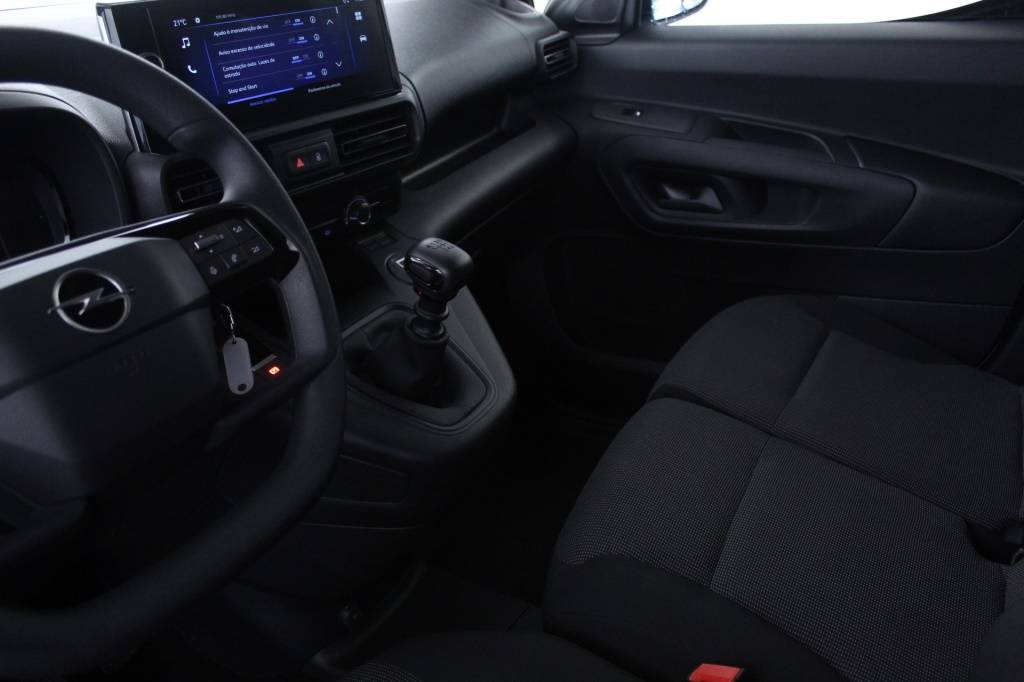 opel-combo-2024-diesel-1499cc