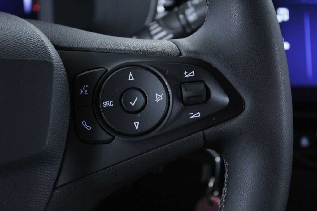 opel-corsa-2024-gasolina-1199cc