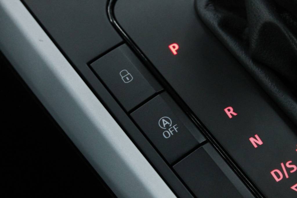 seat-arona-2024-gasolina-999cc