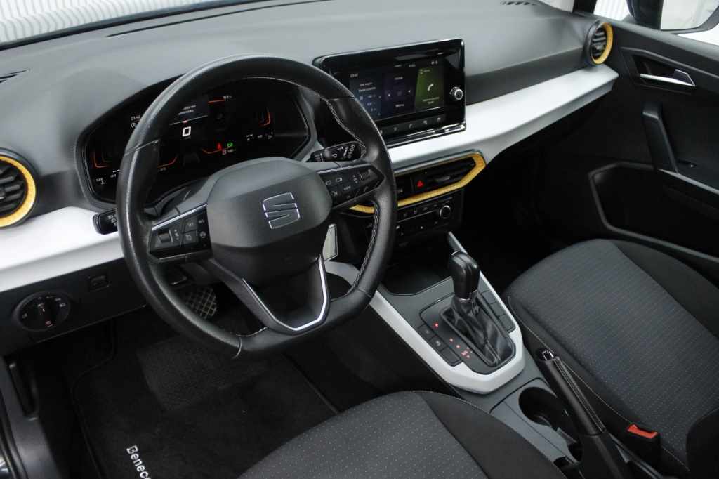 seat-arona-2024-gasolina-999cc