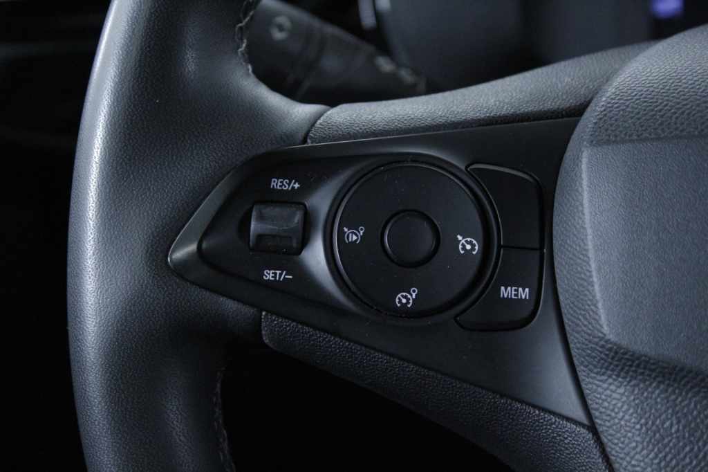 opel-corsa-2024-gasolina-1199cc