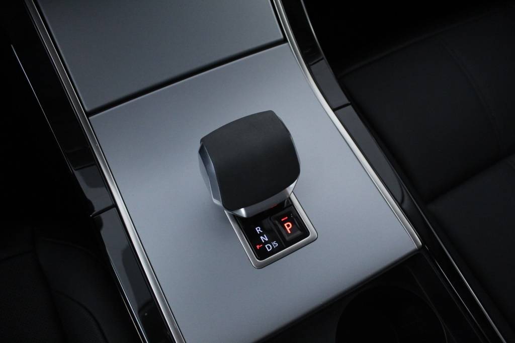 land-rover-range-rover-velar-2024-hibrido-1997cc