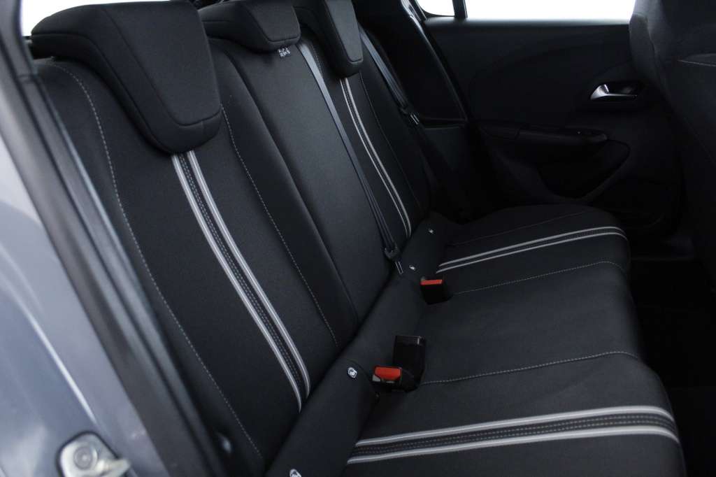 opel-corsa-2025-gasolina-1199cc