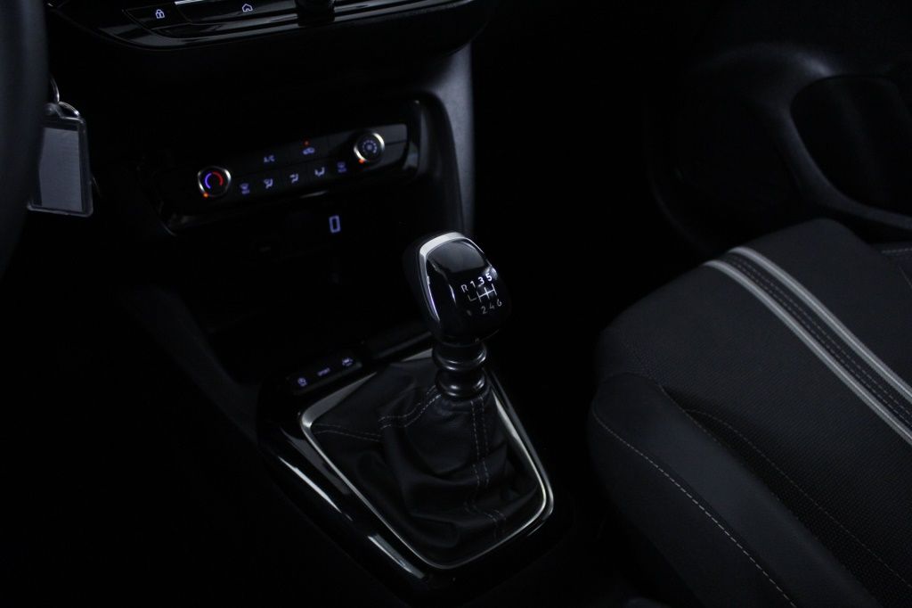 opel-corsa-2025-gasolina-1199cc