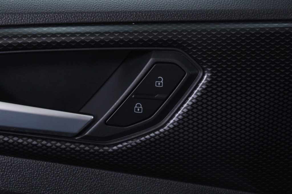 volkswagen-t-cross-2023-gasolina-999cc