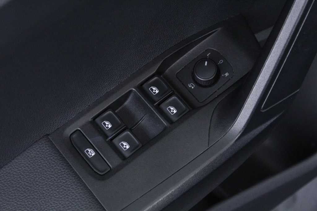 seat-ibiza-2024-gasolina-999cc