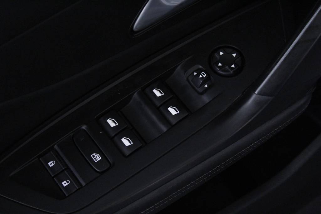 peugeot-308-2022-diesel-1499cc