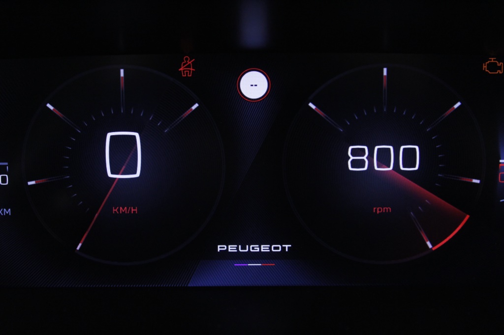 peugeot-308-2022-diesel-1499cc