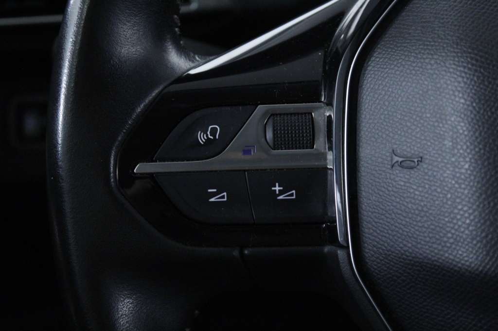 peugeot-3008-2022-diesel-1499cc