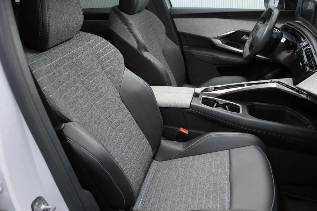 peugeot-3008-2025-hibrido-1199cc