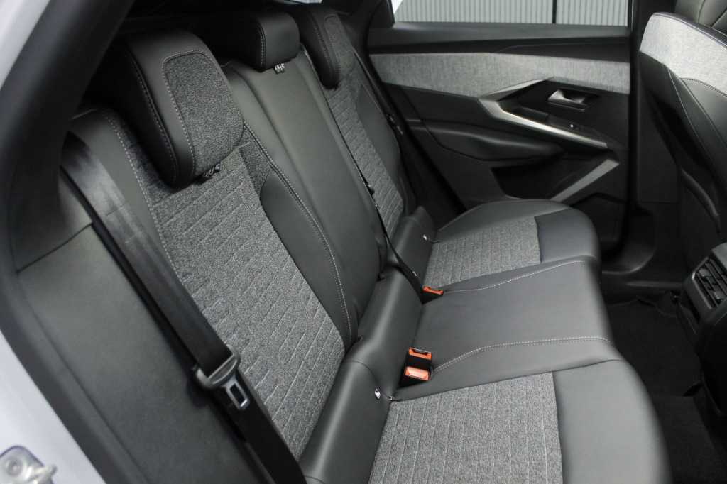 peugeot-3008-2025-hibrido-1199cc