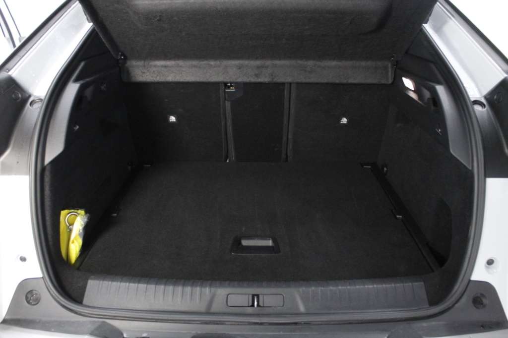 peugeot-3008-2025-hibrido-1199cc